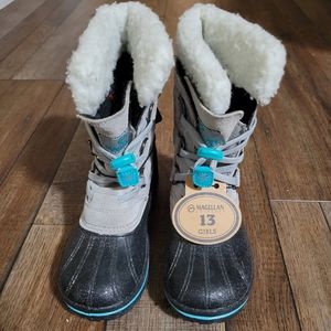 Magellen Girls Size 13 insulated boots